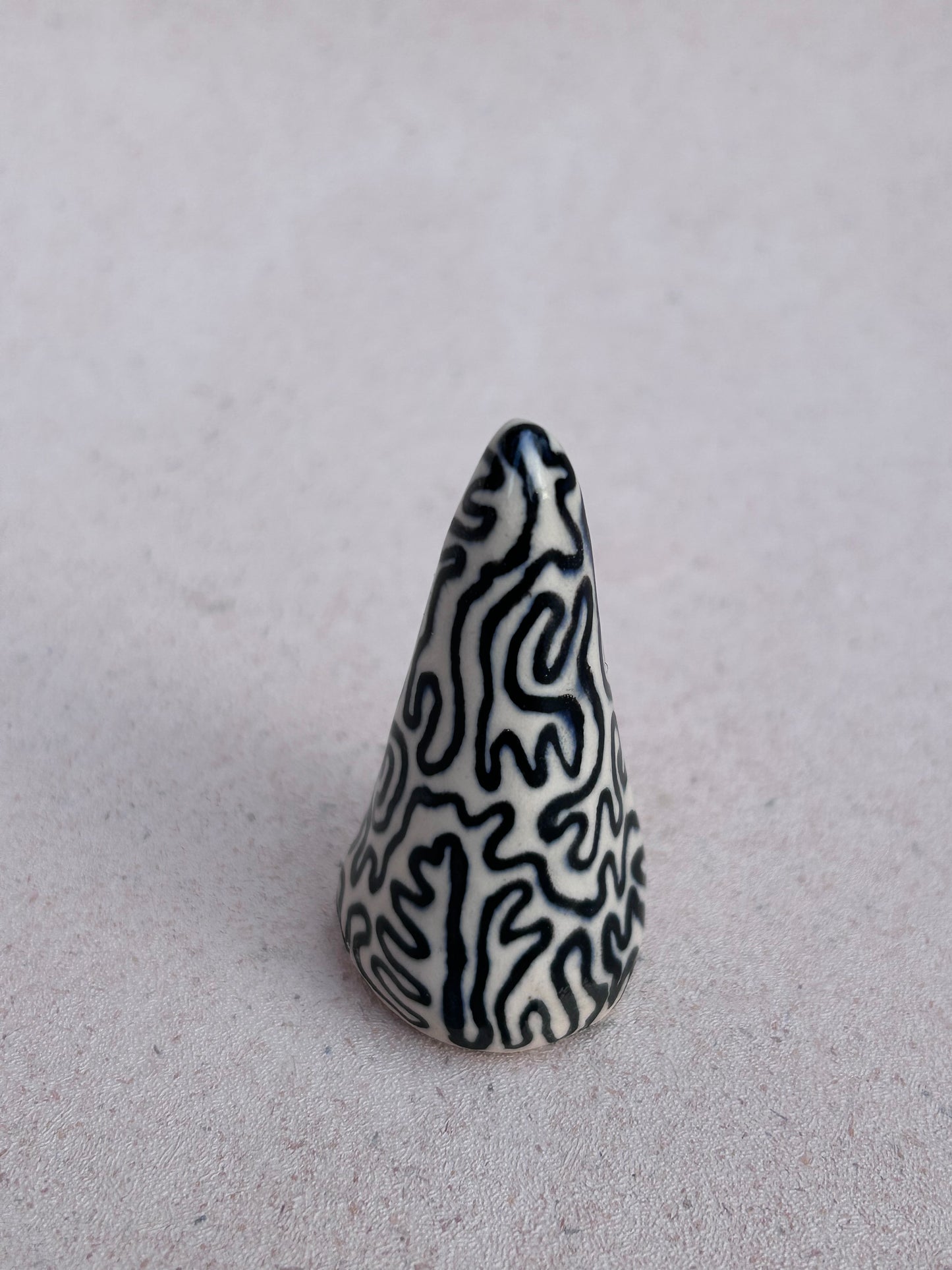 Squiggle Ring Holder