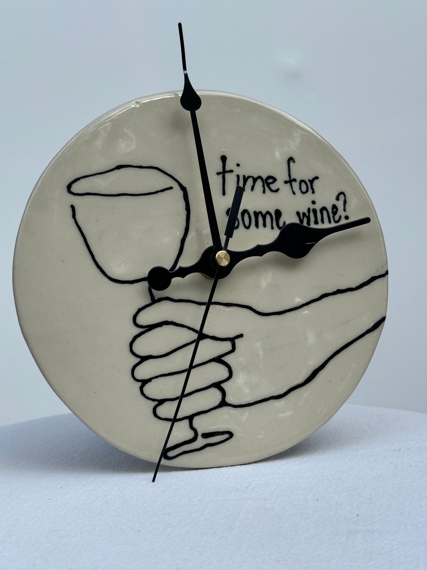 ‘Time for some wine’ clock