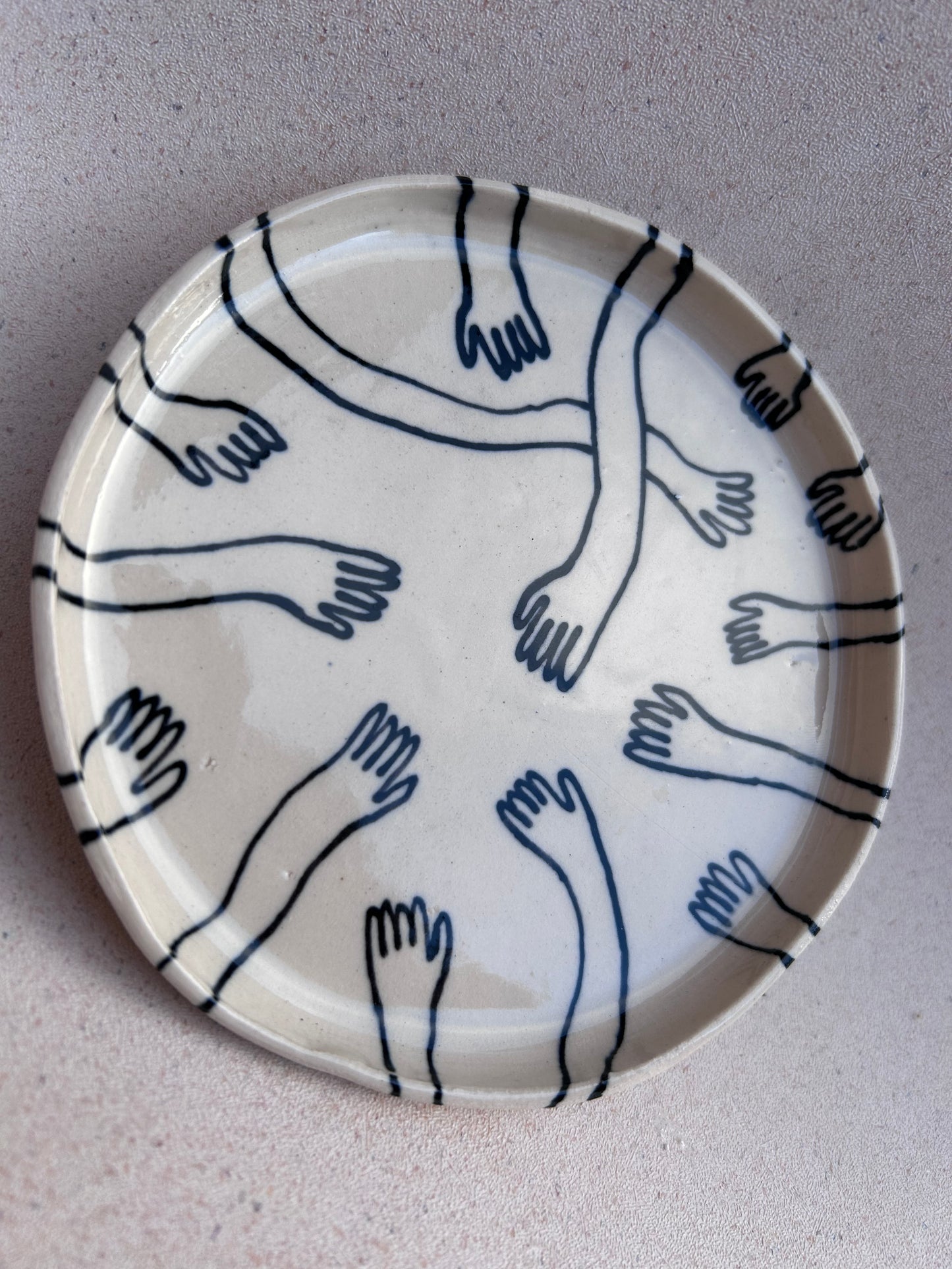 Handsy App Plate